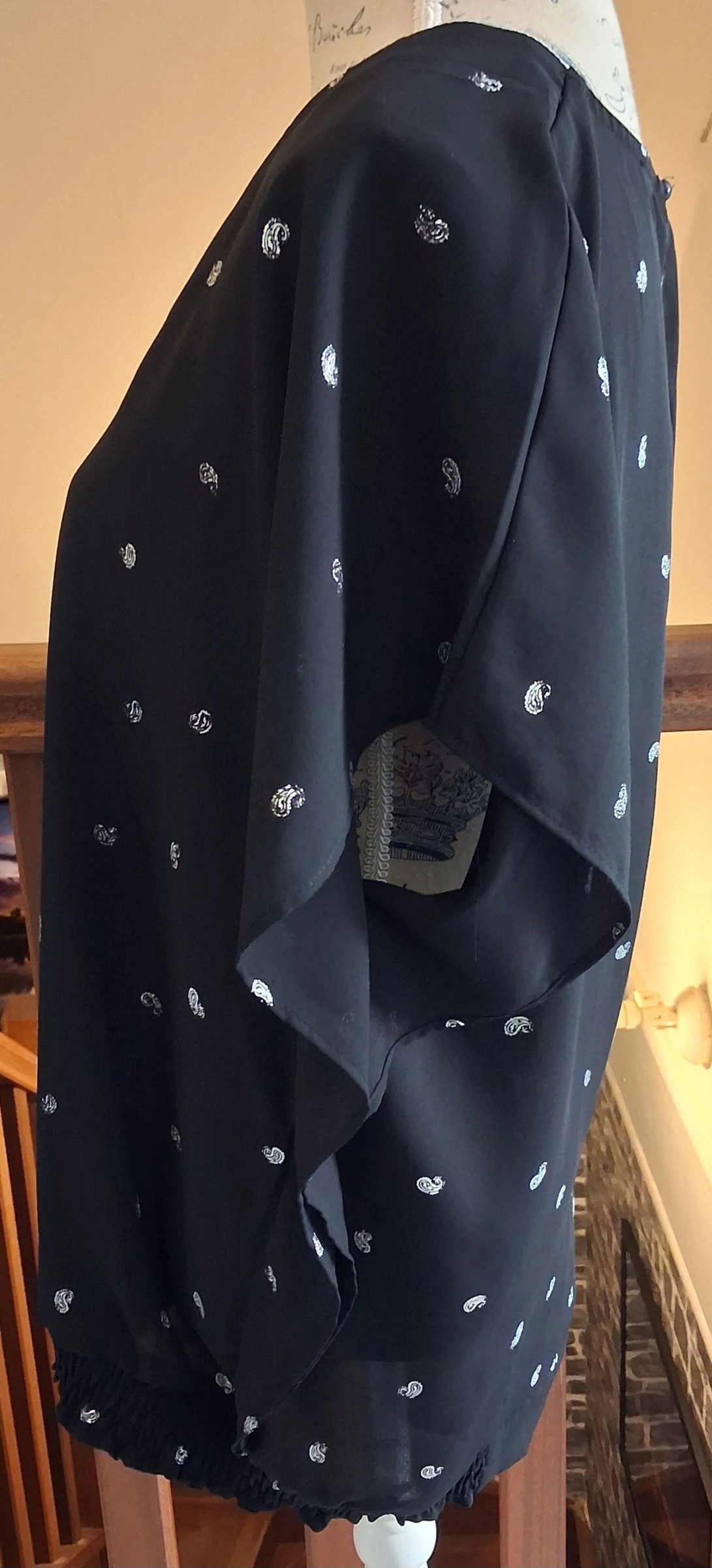 Black blouse with silver collar and patterns – photo 4
